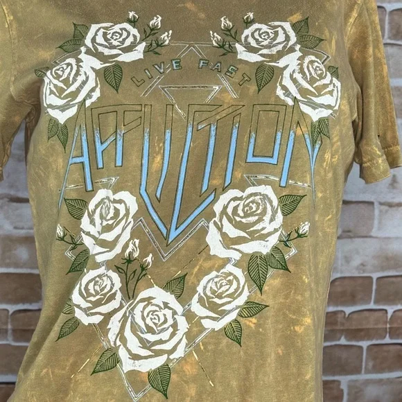 Affliction Women’s Graphic Short Sleeve Distressed T-Shirt- S / 2XL -NWT - Picture 3 of 12